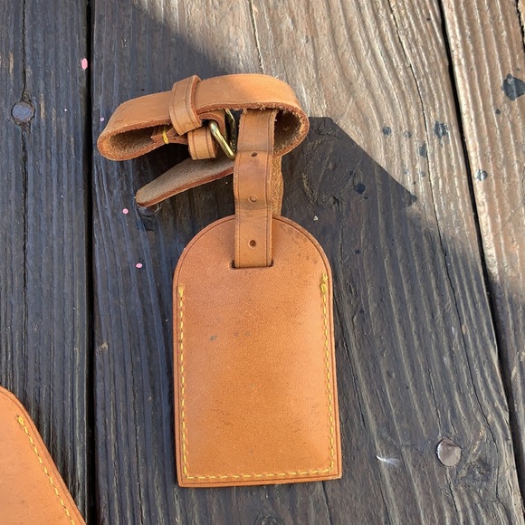 Louis vuitton tags and poignets 2nd and 3rd - Picture 10 of 11